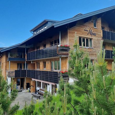Gaestehaus Alpina Riezlern Εξωτερικό φωτογραφία